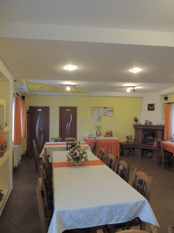 Mokus Panzio Bicfalau Exterior foto